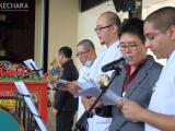 Our own local Malaysian pastors reciting prayers to invoke Dorje Shugden. This is the first time in history it has been done without the involvement of any Tibetan monks. 本地的马来西亚讲法师吟诵祈请文，祈请多杰雄登护法的来临。这是历史上整个祈请过程并无藏族僧人参与其中的首例。